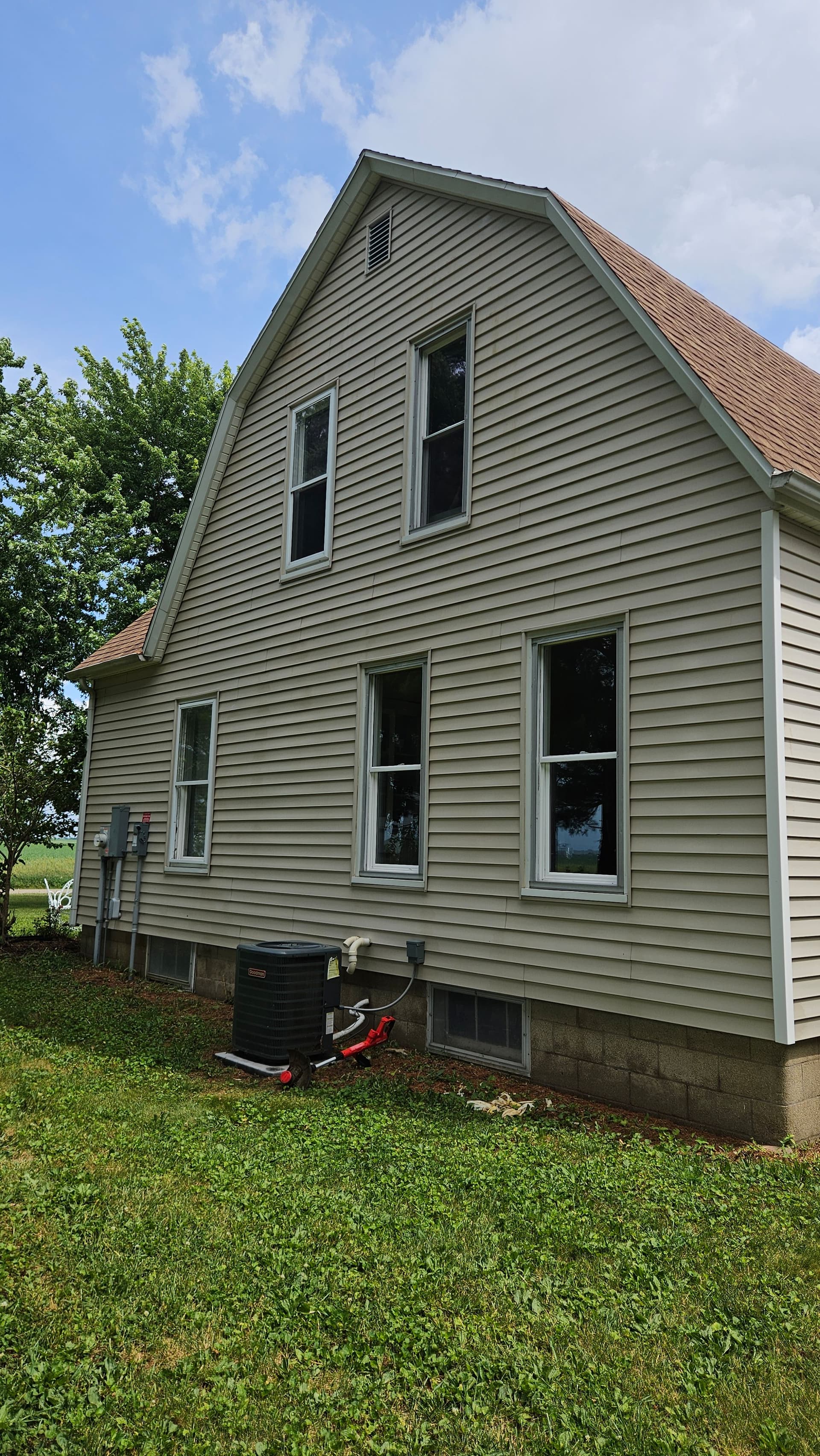 House Wash and Deck Restoration