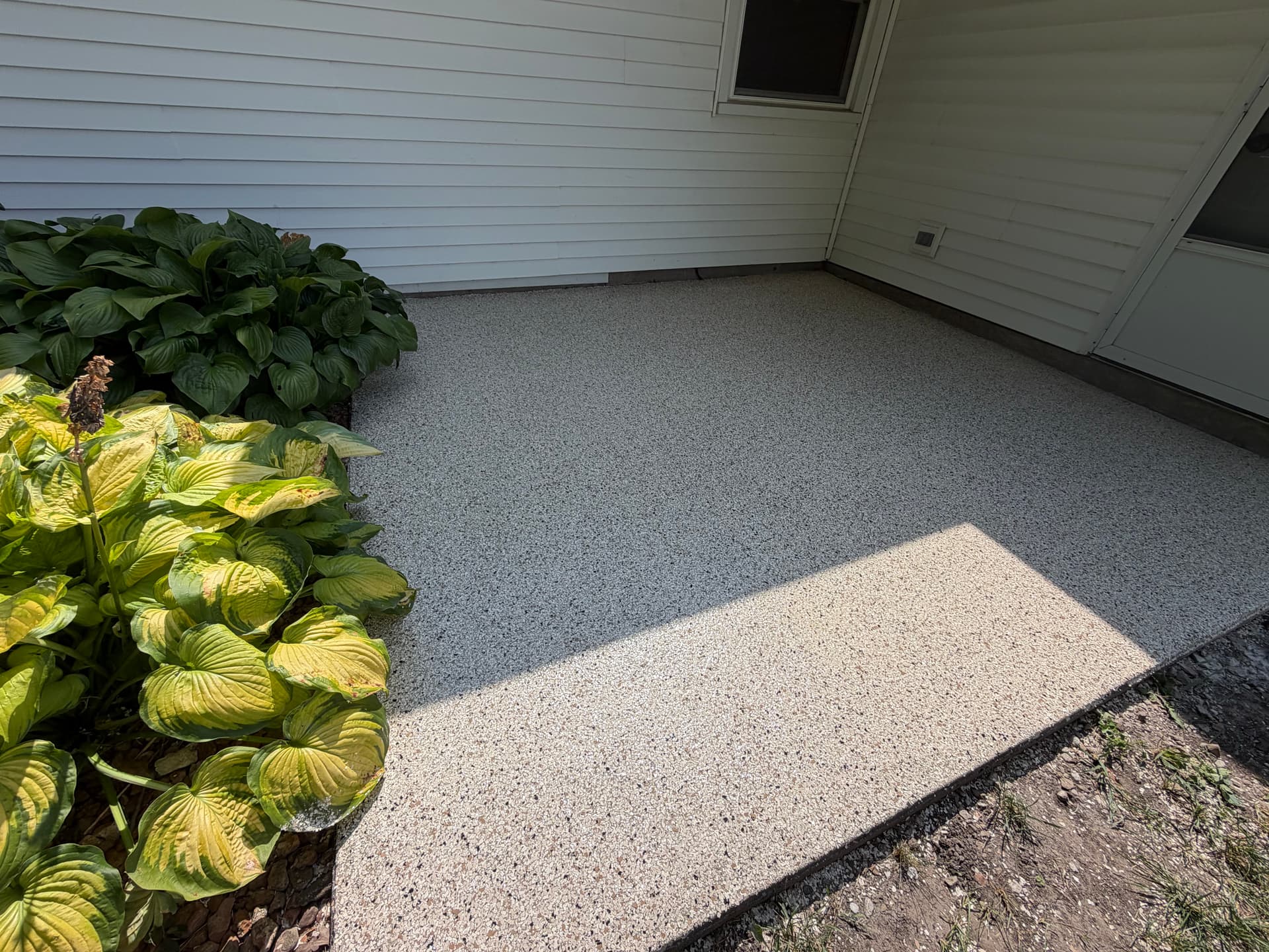 Lonnie's Stunning Shoreline Garage Floor Coating in Atlanta, IL
